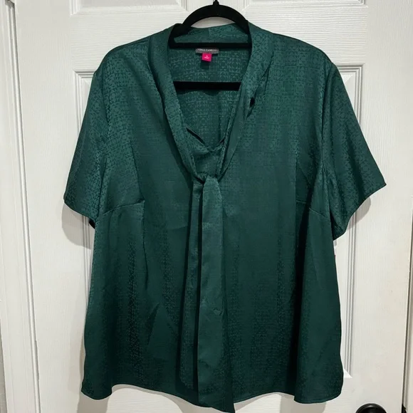 VINCE CAMUTO SHORT SLEEVES BLOUSE TIE NECK GREEN SIZE 1X PLUS LIGHTWEIGHT NEW - Picture 8 of 12